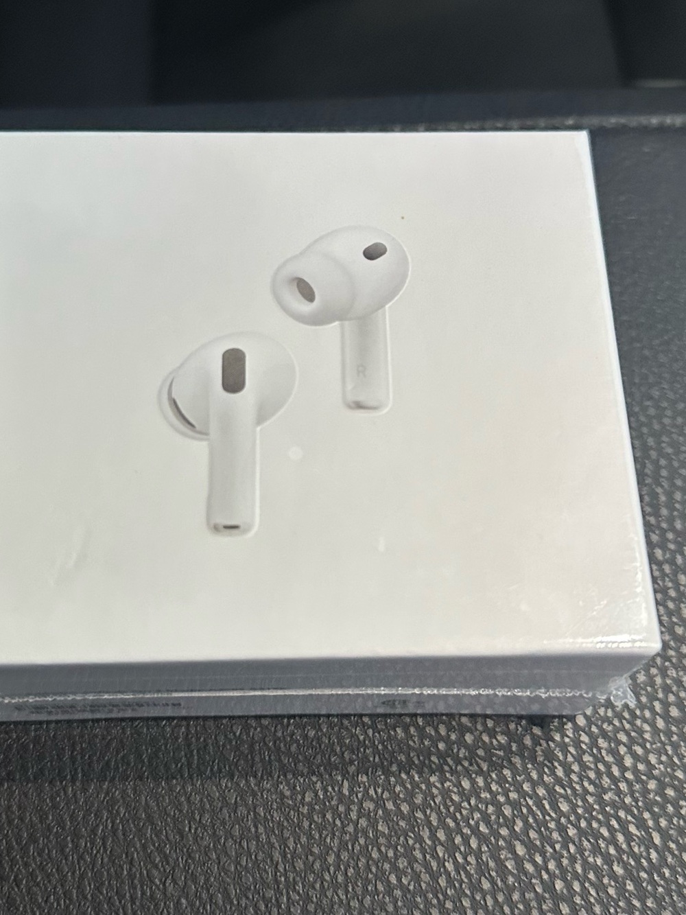 Airpods Pro 4 with noise cancellation Apple